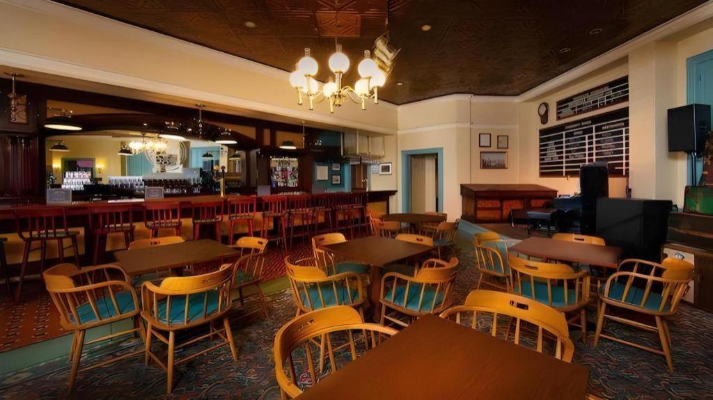 Disney'S Port Orleans Resort - Riverside Lake Buena Vista Exterior photo